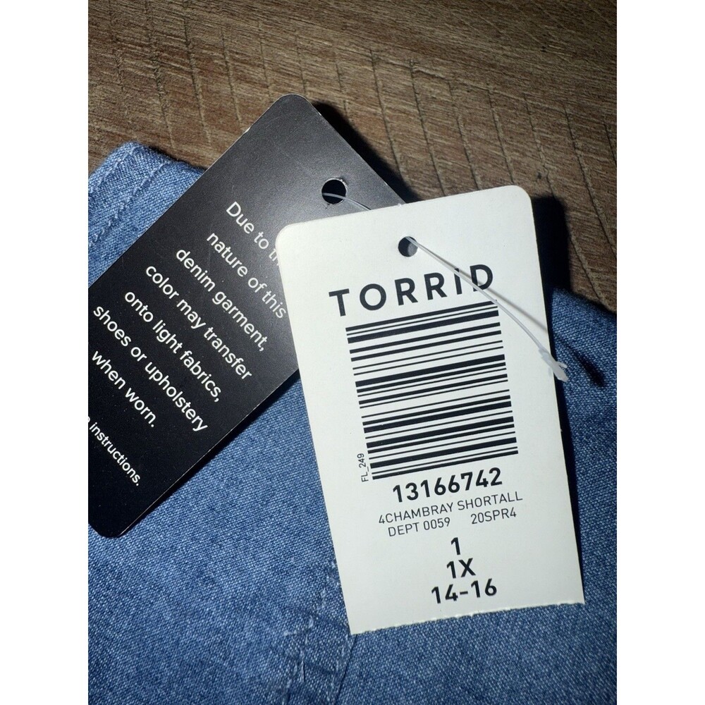 NWT Torrid Blue Chambray Denim Shortalls Overalls Square Neck Size 1X 14-16 NEW - Picture 7 of 16